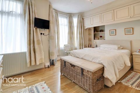 46 Barrett Road, London, E17 9ET