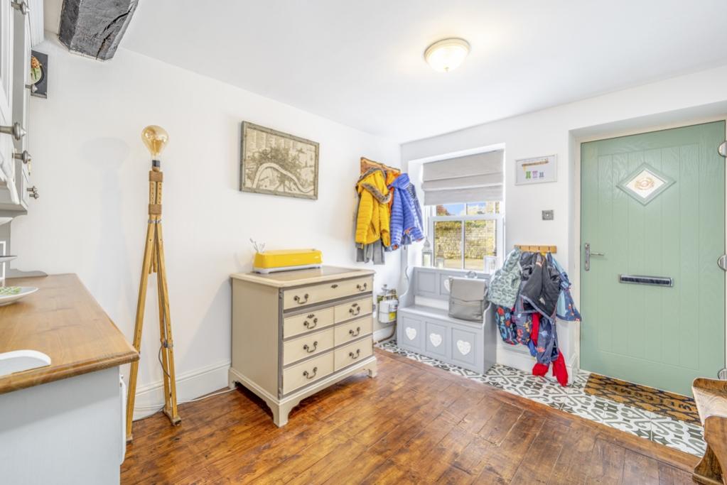 39 High Street (Navenby)-10