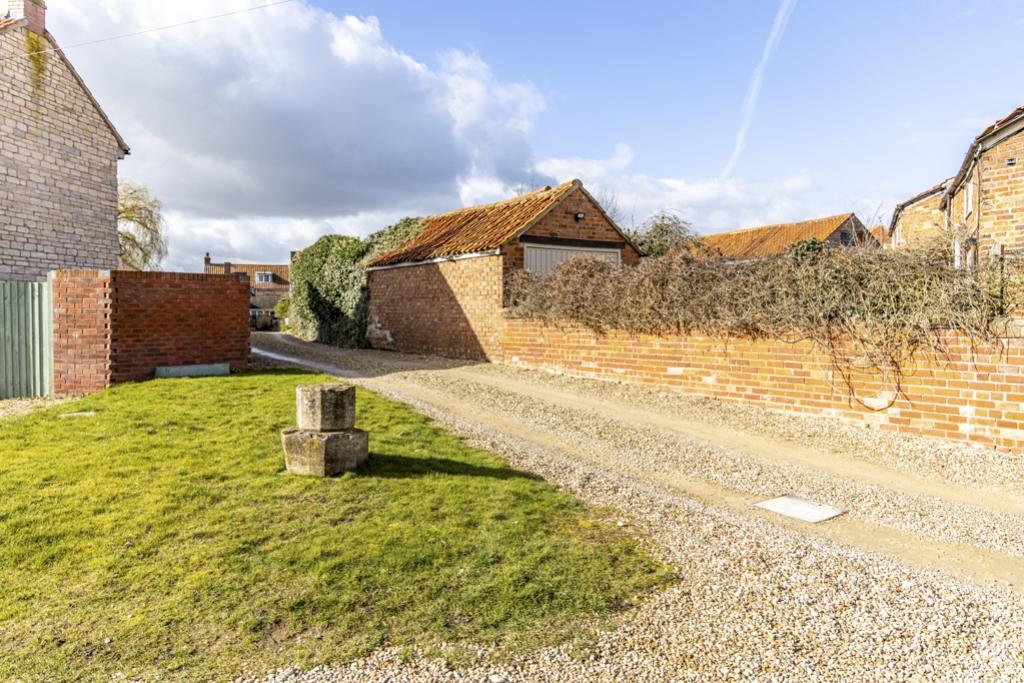 39 High Street (Navenby)-7