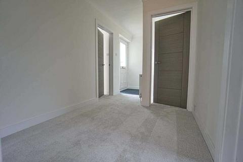 17 Banstead Road, Broadstone, BH18 9BB