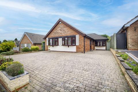 4 bedroom bungalow for sale, Monastery Drive, Solihull, West Midlands, B91