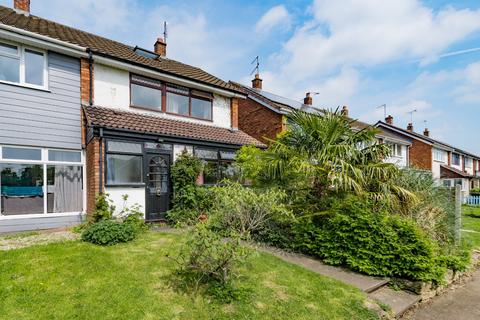 3 bedroom end of terrace house for sale, Crabtree Close, Lodge Park, Redditch, Worcestershire, B98