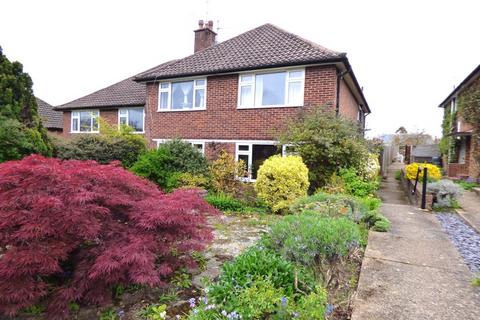 12 Minchin Close, Leatherhead, KT22 8BH
