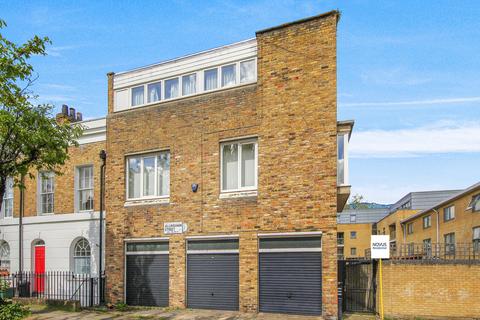 3 bedroom terraced house for sale, Allingham Street, London N1