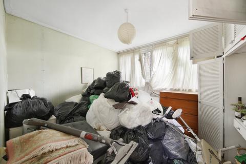 35 Allingham Street, London, N1 8NX
