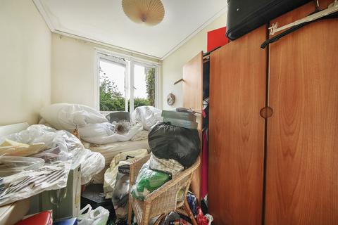 35 Allingham Street, London, N1 8NX