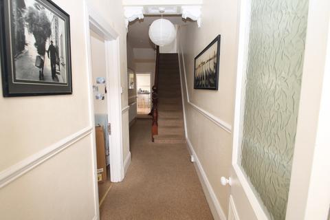 4 bedroom terraced house to rent, Derry Avenue, Plymouth PL4