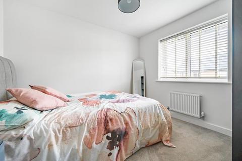 4 bedroom semi-detached house for sale, Aylesbury,  Buckinghamshire,  HP22