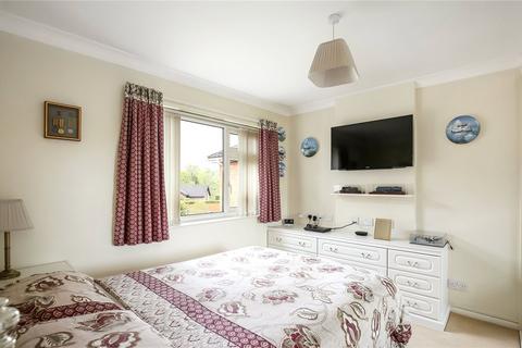 3 Goring Field, Winchester, SO22 5NH