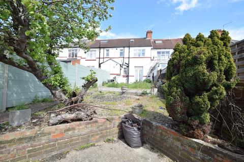 3 bedroom terraced house for sale, Station Road, Strood, Rochester, ME2