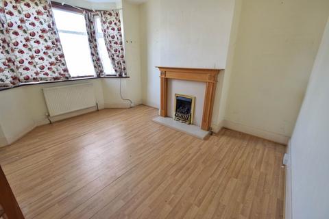 3 bedroom terraced house for sale, Station Road, Strood, Rochester, ME2