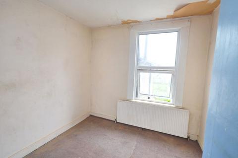 4 bedroom terraced house for sale, 453 Ley Street, Ilford, Essex, IG2 7QX