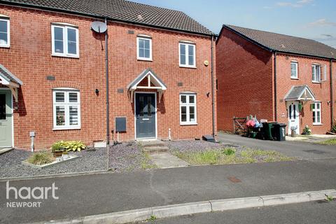 3 bedroom end of terrace house for sale, Tantallus Way, Newport