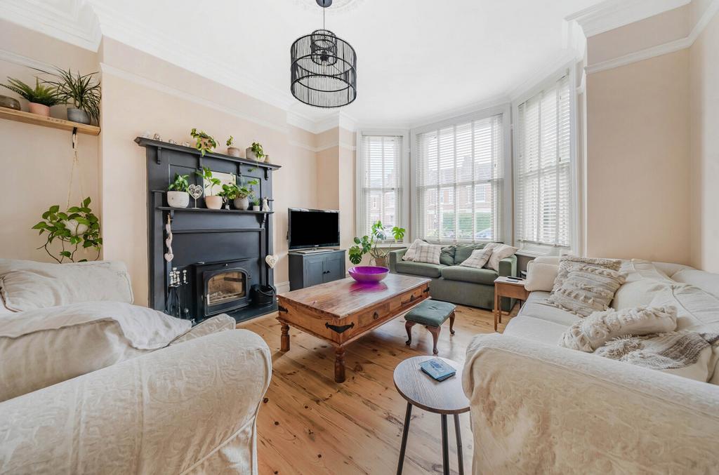 Atherley Road, Shirley, Southampton... 4 bed semidetached house £535,000