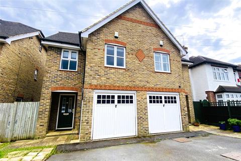 4 bedroom semi-detached house for sale, Sunbury-on-Thames, Surrey TW16