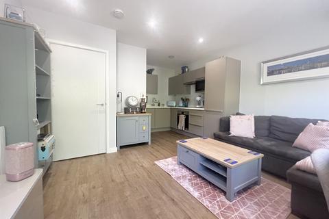 1 bedroom apartment for sale, Fleet Road, Fleet, Hampshire