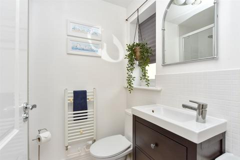 11 Baryntyne Crescent, Hoo, Rochester, ME3 9GE