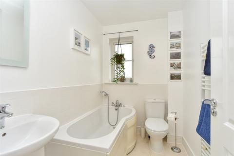 11 Baryntyne Crescent, Hoo, Rochester, ME3 9GE