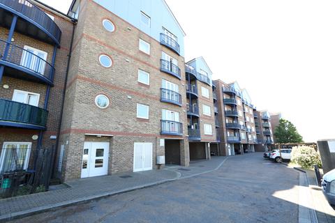 2 bedroom flat to rent, Anchor Court, Grays