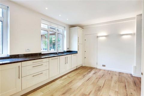 4 bedroom apartment to rent, Onslow Crescent, South Kensington, SW7