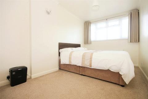 20 Bromfords Drive, Wickford, SS12 0NZ
