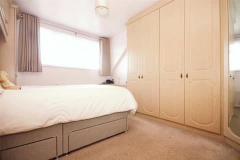 20 Bromfords Drive, Wickford, SS12 0NZ
