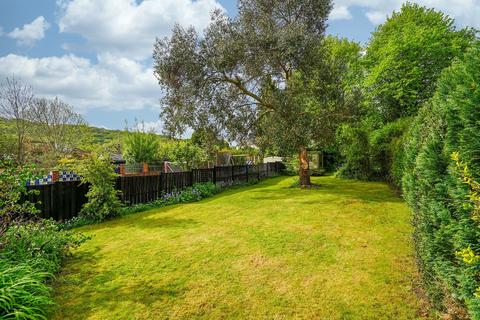 9 Dobcroft Road, Sheffield, S7 2LQ
