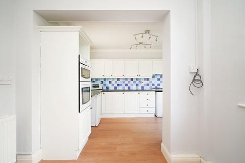 9 Dobcroft Road, Sheffield, S7 2LQ