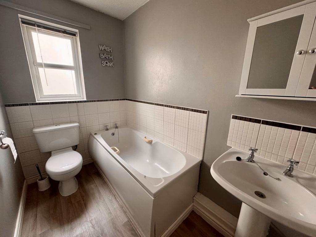 Cop bathroom