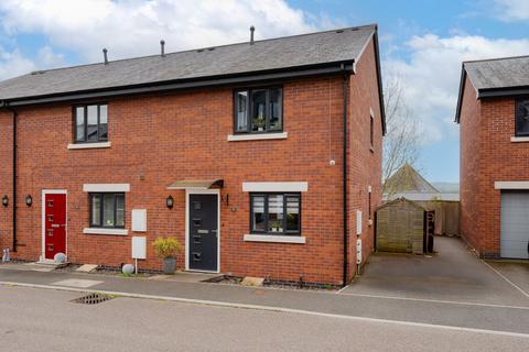 3 bedroom terraced house for sale, Orchard Close, Crediton, EX17