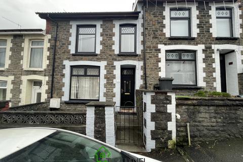 4 bedroom terraced house to rent, Bailey Street, Mountain Ash CF45 3AS