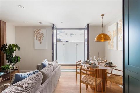 2 bedroom apartment for sale, Retro, Chelsea, Townmead Road, London, SW6.