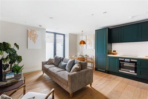 2 bedroom apartment for sale, Retro, Chelsea, Townmead Road, London, SW6.