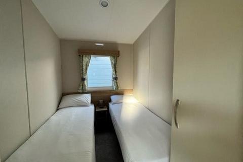 2 bedroom static caravan for sale, Pakefield Holiday Park