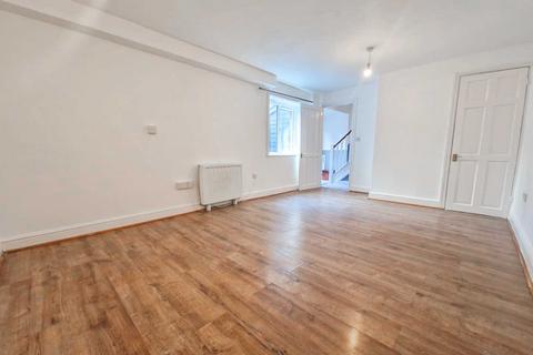 1 bedroom terraced house to rent, High Town Road, Luton LU2