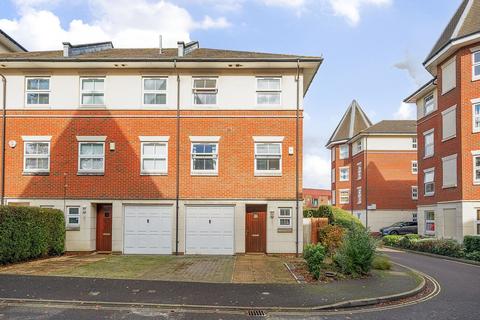 4 bedroom end of terrace house for sale, Rollesbrook Gardens, Southampton, Hampshire, SO15