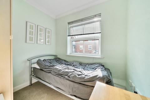 4 bedroom end of terrace house for sale, Rollesbrook Gardens, Southampton, Hampshire, SO15