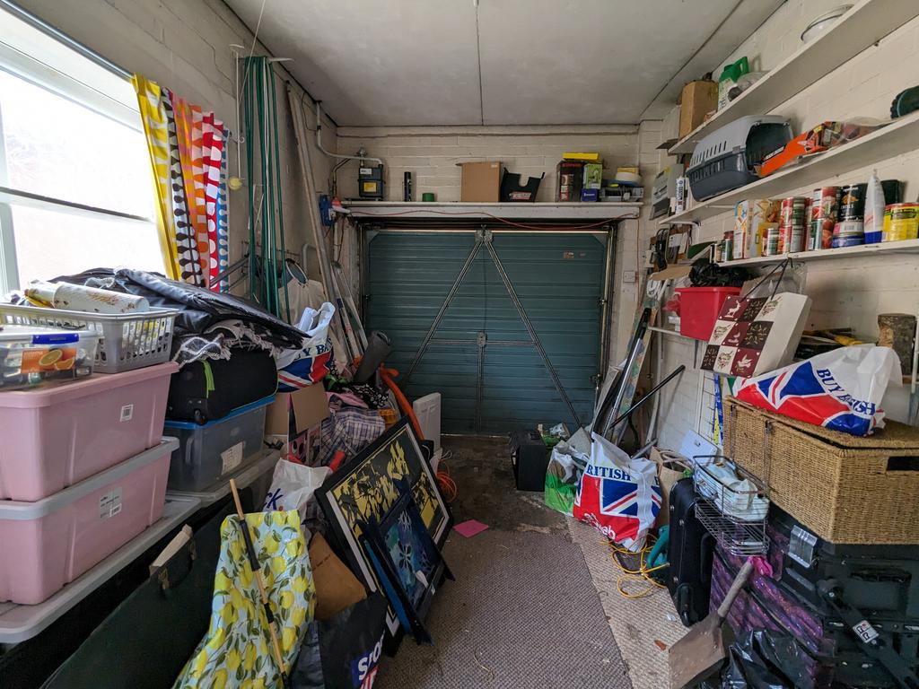 Bedroom 2.jpg