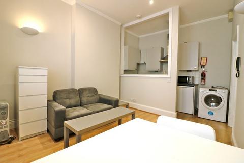 1 bedroom flat to rent, Kensington Garden Square, London, W2