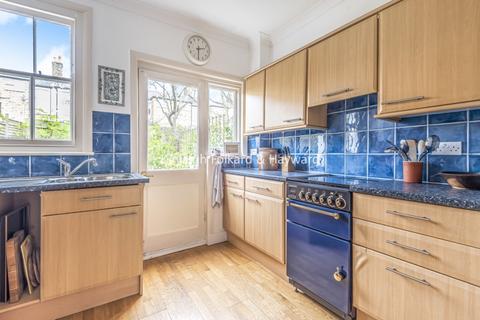 3 bedroom house to rent, Chasefield Road London SW17