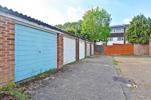 45 Mariner Gardens, Richmond, TW10 7UU