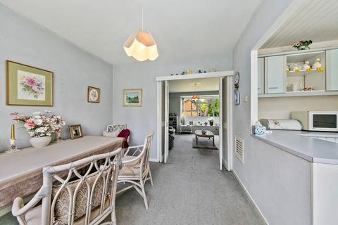 45 Mariner Gardens, Richmond, TW10 7UU