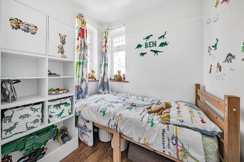 12 Priory Close, Beckenham, BR3 4DH