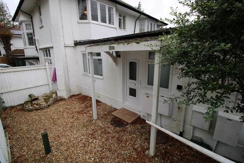1 bedroom ground floor flat to rent, Nelson Road, Poole BH12