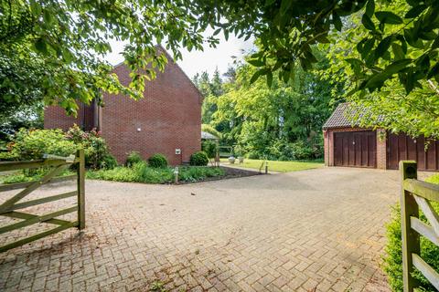 4 bedroom detached house for sale, Albion Drive, Stalham