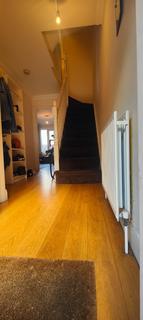 3 bedroom end of terrace house to rent, Bow Common Lane, London E3