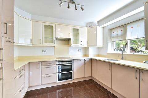 2 bedroom flat to rent, Lownds Court, Queens Road, Bromley, BR1