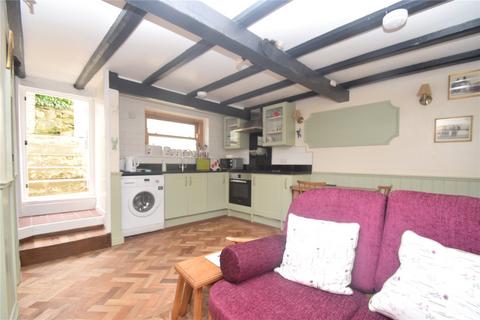 1 bedroom terraced house to rent, Scalby Road, Scarborough, North Yorkshire, YO12