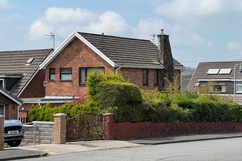 3 bedroom detached house for sale, Parklands Road Tonyrefail - Porth