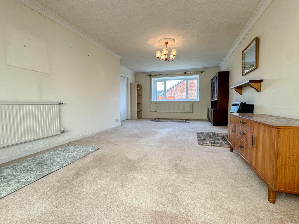 24 Vine Tree Close - Living Room (2)